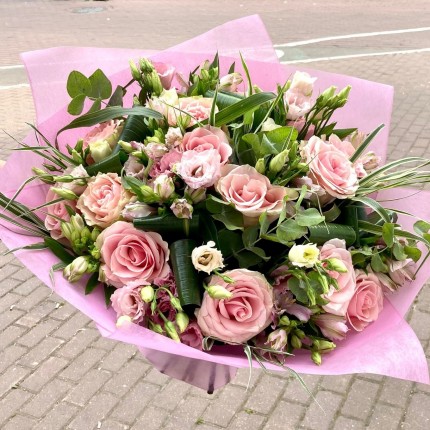 Букет "Розовое настроение" - заказать с быстрой доставкой в Казани